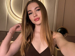 hot naked webcam girl EmilyBilington