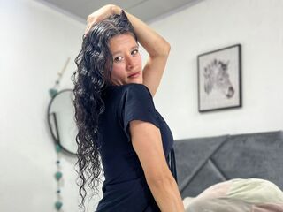 camgirl showing tits SereneDiluque